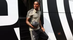 Дъглас Коста се извини: Държах се отвратително