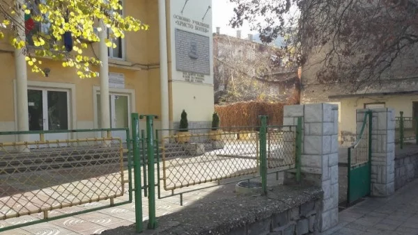 Учебната година в Асеновградско стартира с 41 свободни позиции за учители