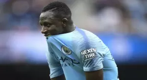 {{ otherArticle[0].article.title }}