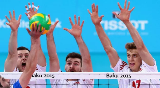 Полша продължава защитата на световната си титла, ето кои са полуфиналите