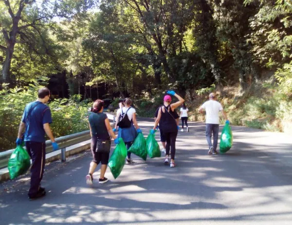 131 тона отпадъци са събрани след масовото почистване в Асеновград