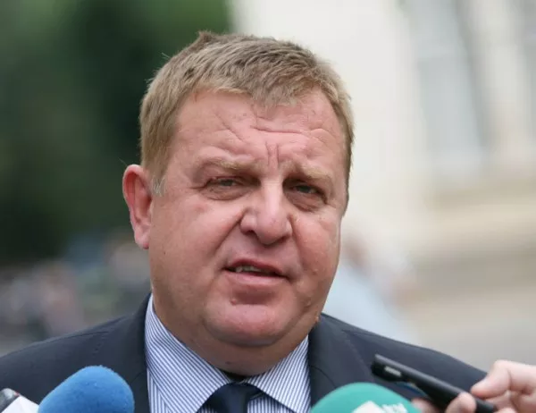 Разнобой в "Обединени патриоти", Сидеров поиска и оставката на Каракачанов
