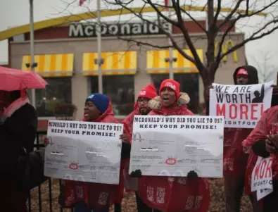 Нови неприятности за McDonald's - заради иск за сексуален тормоз на служителите 
