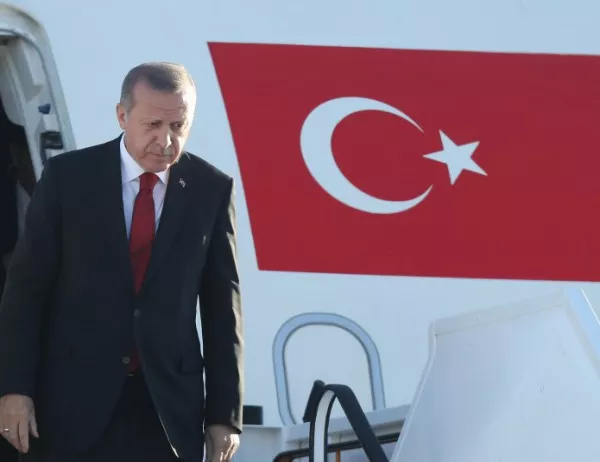 Германия приветства Ердоган с военни почести