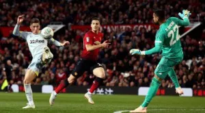 {{ otherArticle[0].article.title }}