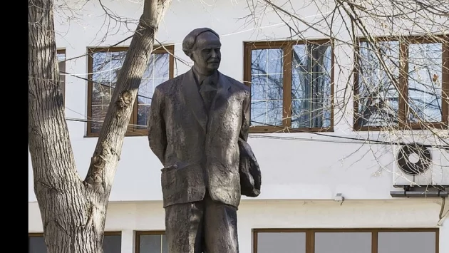Роден е Ран Босилек