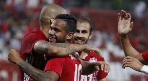 {{ otherArticle[0].article.title }}