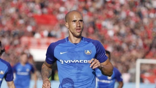 Официално: Габриел Обертан остава в Левски