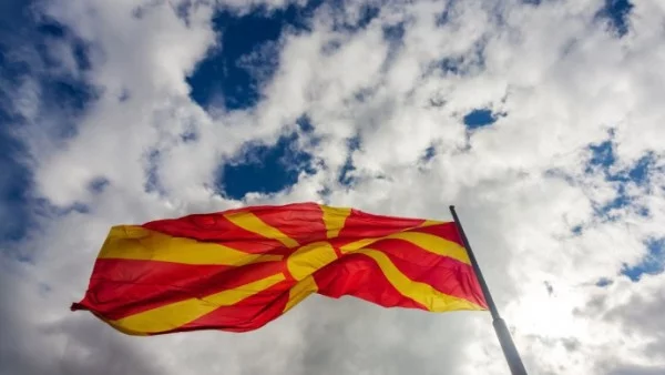 Опозицията в Македония отхвърля споразумението с Гърция