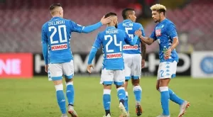 Наполи се препъна срещу изпадащ и изпусна да се доближи до Юве и Интер