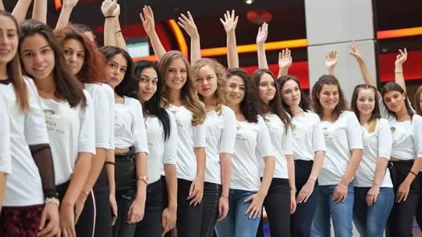 Вино и римска улица на Августиада в Стара Загора