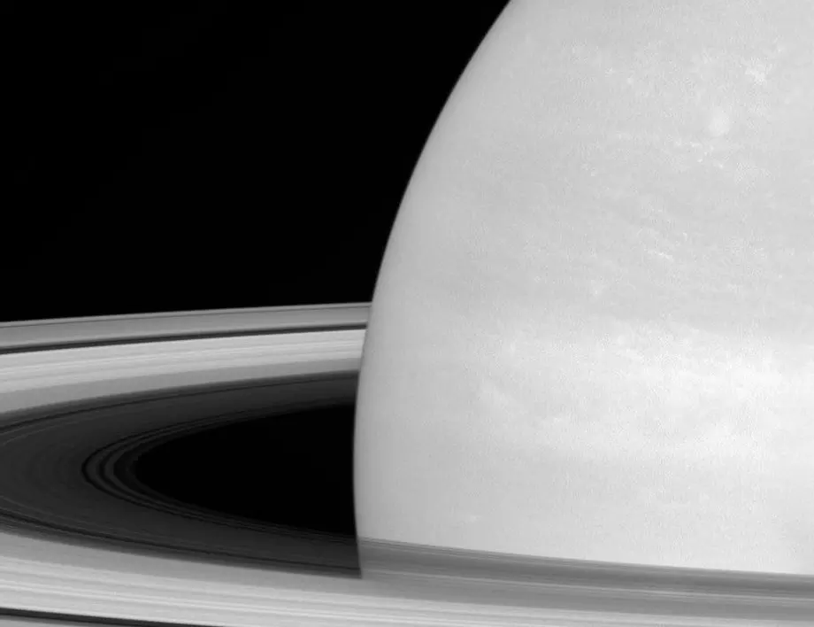 Уилям Хершел открива Мимас – естествен спътник на Сатурн