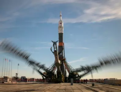 Русия изстреля ракета към Луната (ВИДЕО)