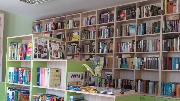 Търсят любимите български автори и книги сред учениците в Пловдив