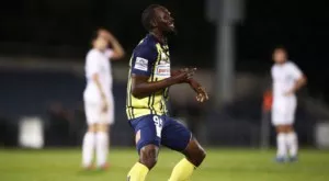 ВИДЕО: Легендарен на пистата, легендарен и във футбола - първите голове на Болт