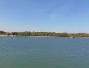 Проверяват инцидент с атракционно корабче по Дунава