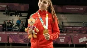 {{ otherArticle[0].article.title }}