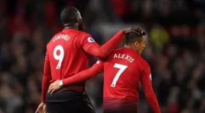 {{ otherArticle[0].article.title }}