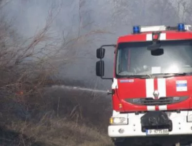 Няколко пожара потушиха в Кюстендилско, два са били по-сериозни