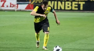 {{ otherArticle[0].article.title }}