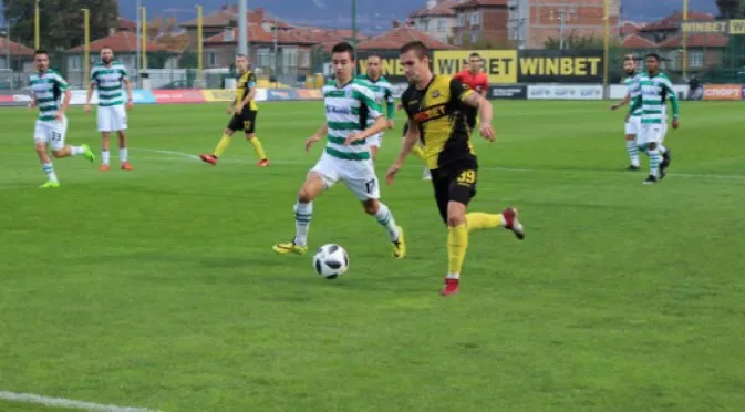 Късен шок в Пловдив направи битката за топ 4 в Първа лига повече от интересна