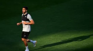 {{ otherArticle[0].article.title }}