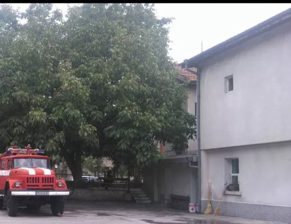 50 000 лева са нужни за ремонт на покрива на Пожарната в Асеновград