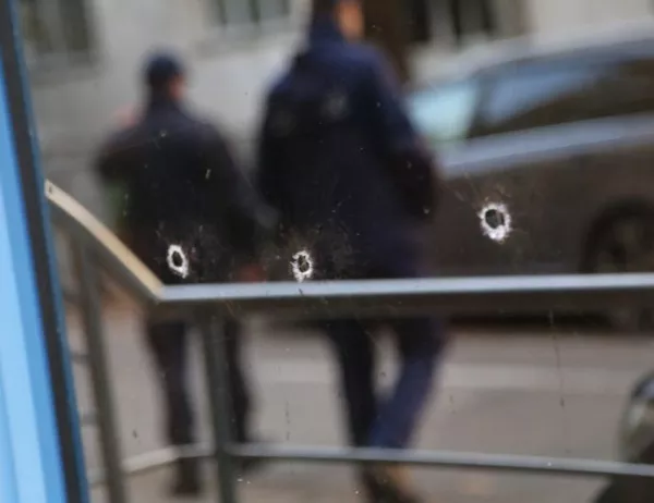 Стрелба в центъра на София, млад мъж е ранен 