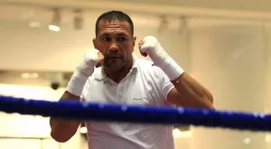 {{ otherArticle[0].article.title }}