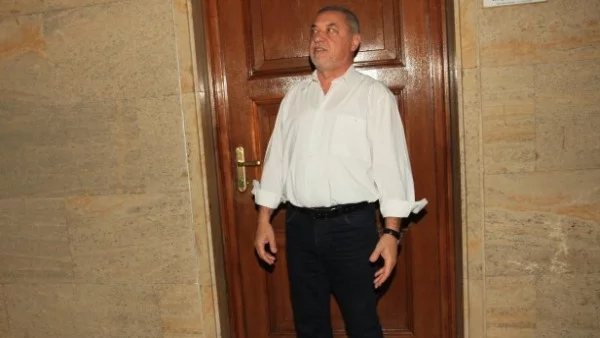 Борисов е основният оставкаджия на държавата