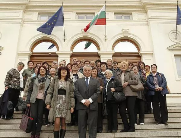 Пенсионери от Разложко отидоха в парламента