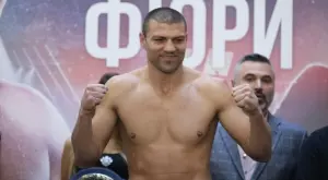 Ден преди сблъсъка: Тервел Пулев води по килограми на Уебстър преди двубоя за титлата