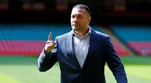 {{ otherArticle[0].article.title }}