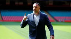 {{ otherArticle[0].article.title }}