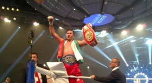 {{ otherArticle[0].article.title }}