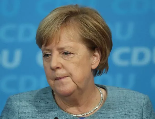 Меркел: Съжалявам, че Великобритания отхвърли споразумението на Мей