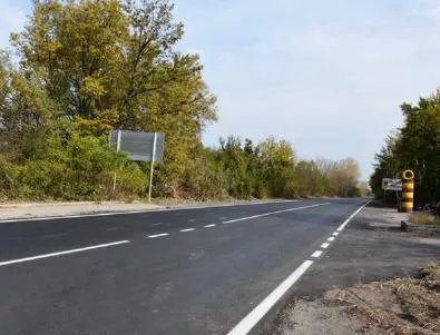 Нов асфалт за една от най-разбитите входни артерии на Пловдив