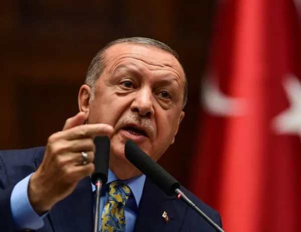 Ердоган вкара Сирия в предизборната реторика, отговорът му на проблемите е "война"