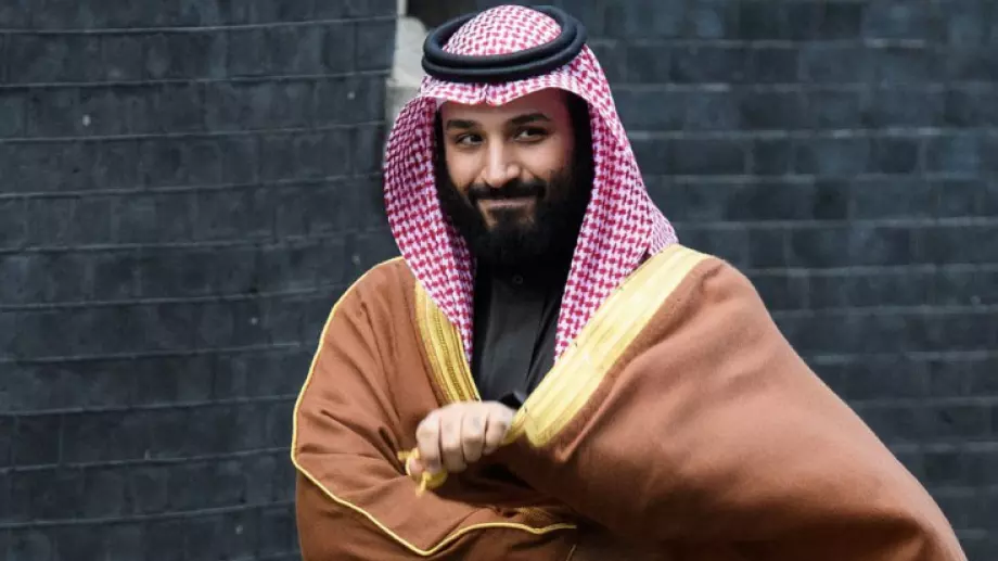 Саудитска Арабия готви 2 милиарда: Атакува за звездите на Ливърпул, Манчестър Сити и Тотнъм
