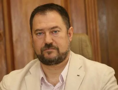 Бившият шеф на ДАБЧ Петър Харалампиев остава в ареста