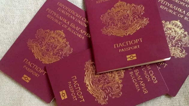 Двама са задържани в Сърбия за търговия с българско гражданство 