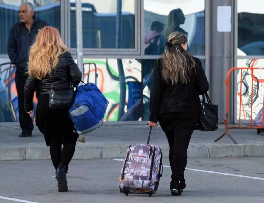 Половин милион българи ще пътуват за празниците, голяма част от тях - в чужбина