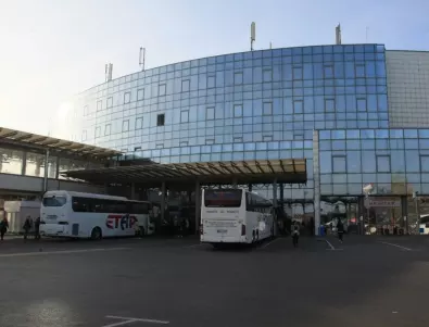 Акция на полицията и данъчните на Централната автогара в София
