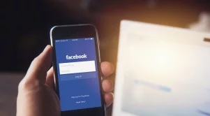 Как да качвате HD снимки и видеа във Facebook от телефона си