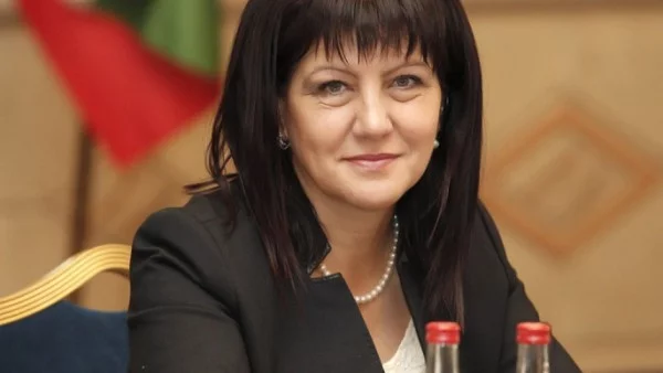 Цвета Караянчева: БСП предлага псевдовизия за България