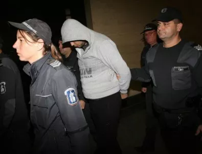 Викторио Александров остава в ареста