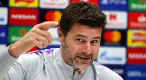 Почетино за грешката на Лорис: Винете мен, аз го карам да играе така