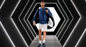 Джокович с лекота стигна до финала в Лондон