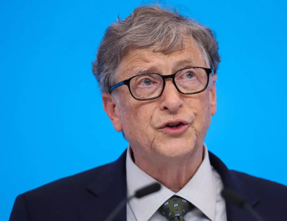 Бил Гейтс: Богатите трябва да плащат повече данъци