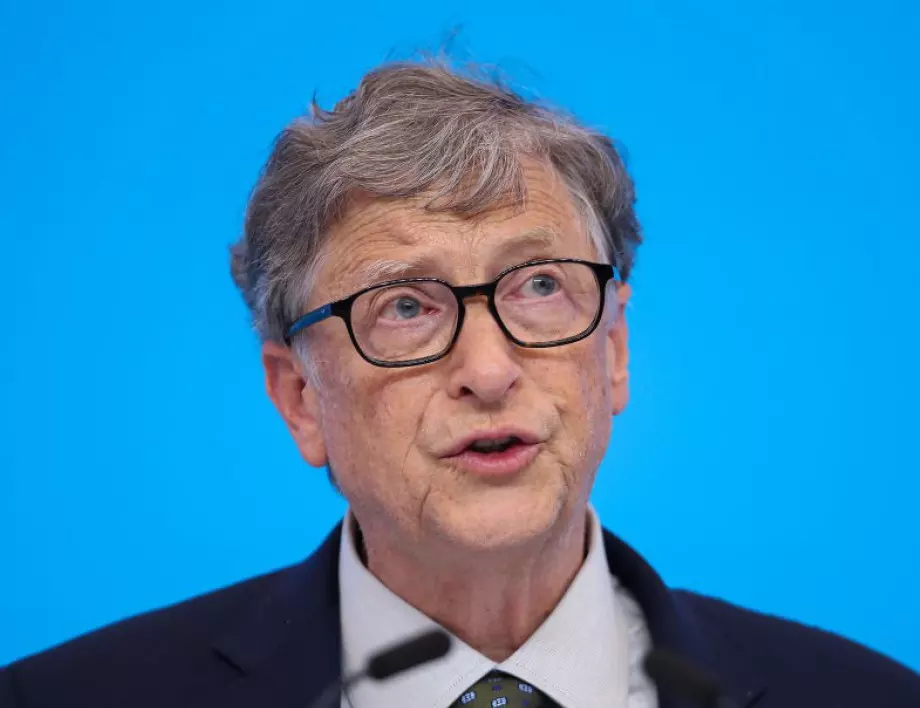 Бил Гейтс си сложи ваксина срещу коронавирус, но не каза коя